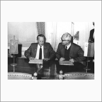 С вице-президентом Болгарской АН Л. Желязковым. 1980 год
