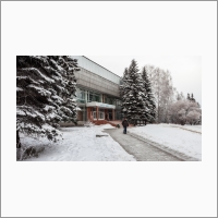Институт земной коры СО РАН зимой