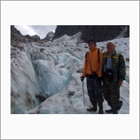Leading researcher at the Institute of Earth Cryosphere SB RAS V.S. Sheinkman with a student of the Tyumen Industrial University on a scientific and educational expedition to Transbaikalia