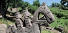 Средневековая каменная скульптура в горах Пир-Панджал, фото ИАЭТ СО РАН