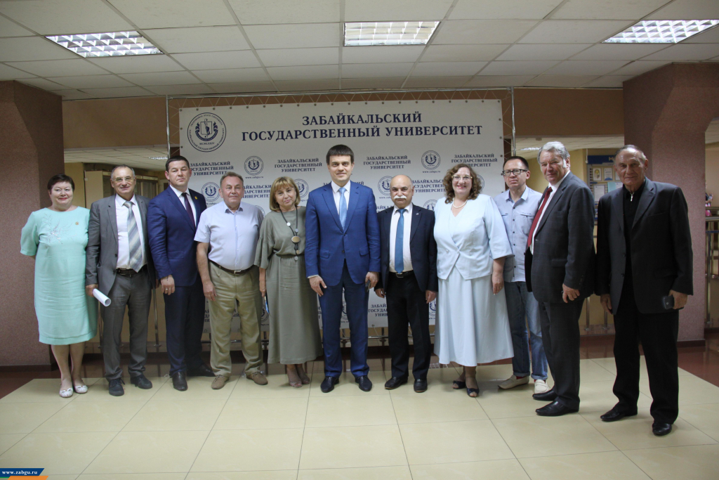 Забайкальский университет сайт. Преподаватели ЗАБГУ Чита. Забайкальский государственный университет. ЗАБГУ Лупенко. ЗАБГУ фото преподавателей.