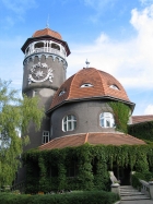 Башня водолечебницы — главный символ города Светлогорска