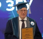 Академик Валерий Крюков 