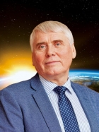 Академик Александр Латышев 