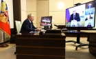 Владимир Путин на совещании по экономическим вопросам (в режиме видеоконференции).